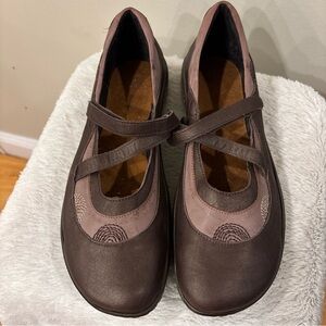 Naot Lagos Mary Jane Leather Brown Size 42 (No insoles)